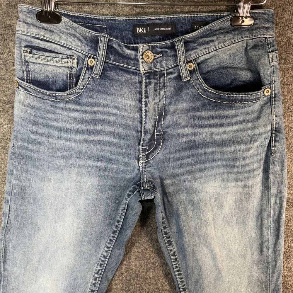 BKE Jake Straight Jeans Mens 31x34 Light Wash Denim Stretch Embroidered Pocket